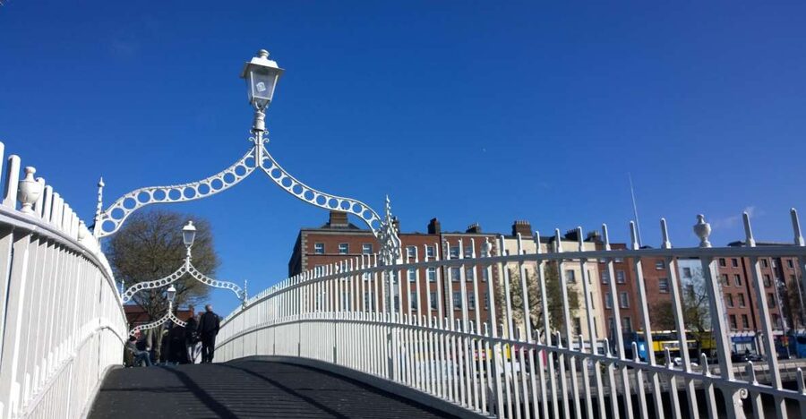 Dublin: Private City Tour in German - Key highlights you will actually feel on the walk