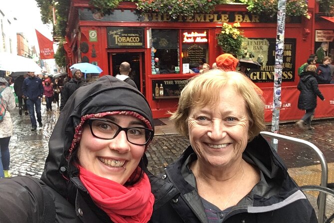 Dublin Private Custom Tour with a Local, Highlights & Hidden Gems - Pulling Away From the Main Tourist Line Into Pub Lanes and Boutique Streets