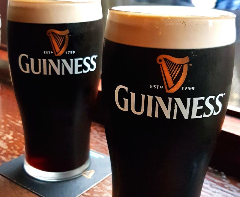 Dublin: Private Pub Tour - Meeting at Inside The Oak on Crane Lane (and pickup if you’re central)