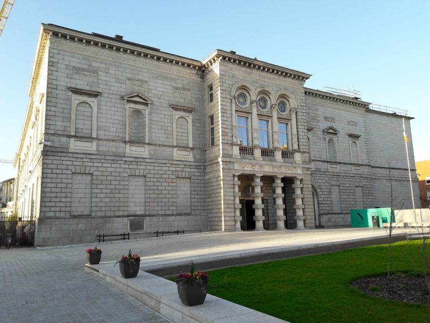 Dublin: Private Tour of City Monuments in Spanish - Price and what you truly get for $112 per group