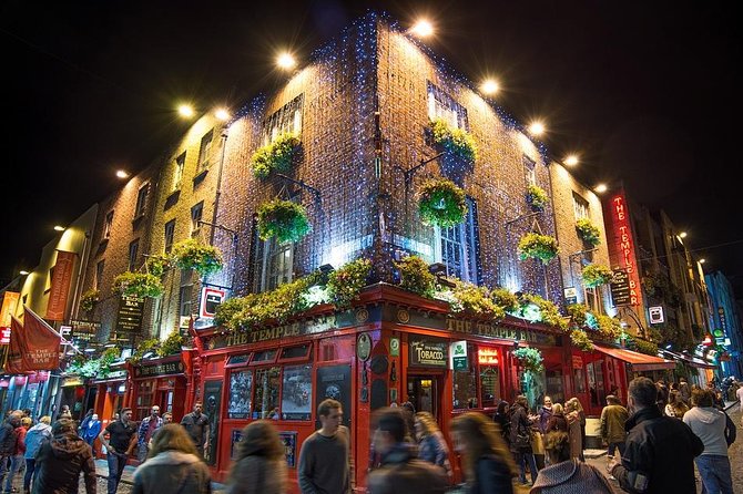 Dublin Private Walking Tour with a Local - Ha’penny Bridge and bridge-hopping for an easy first win