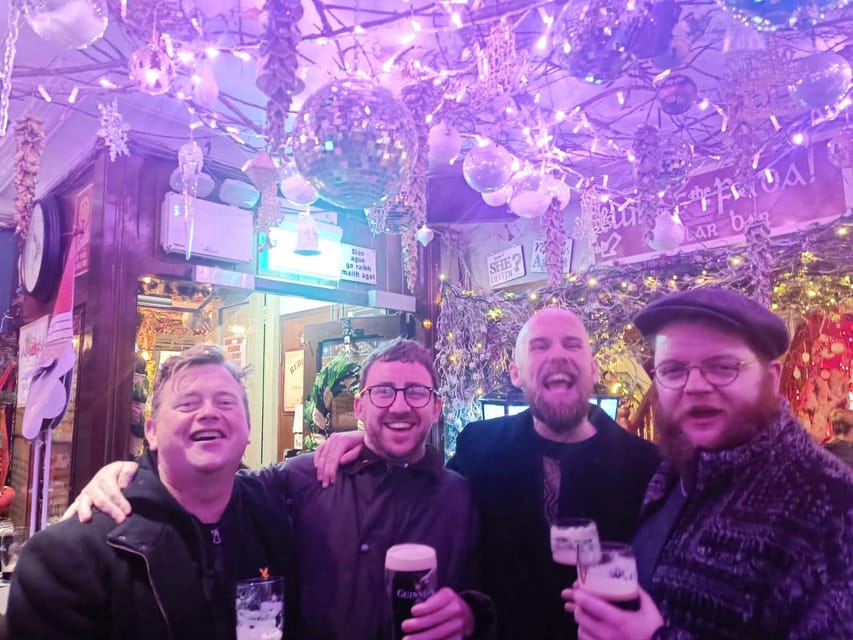 Dublin: Pub Tour. Pour The Perfect Guinness, Whiskey & Music - A final hour of traditional music at The Cobblestone