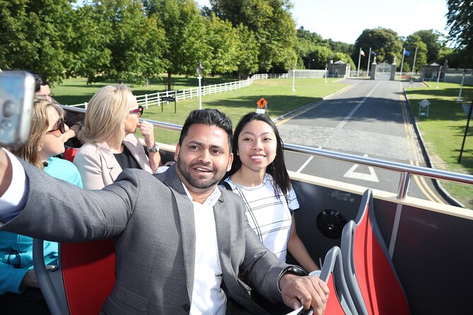 Dublin Shore Excursion, Live Guided Open-top, Hop-on Hop-off Sightseeing Tour - Art, squares, and the classic Dublin walking rhythm