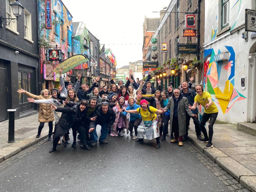 Dublin: Silent Disco Walking Tour - Meet Gary and Nara: the host energy is the product