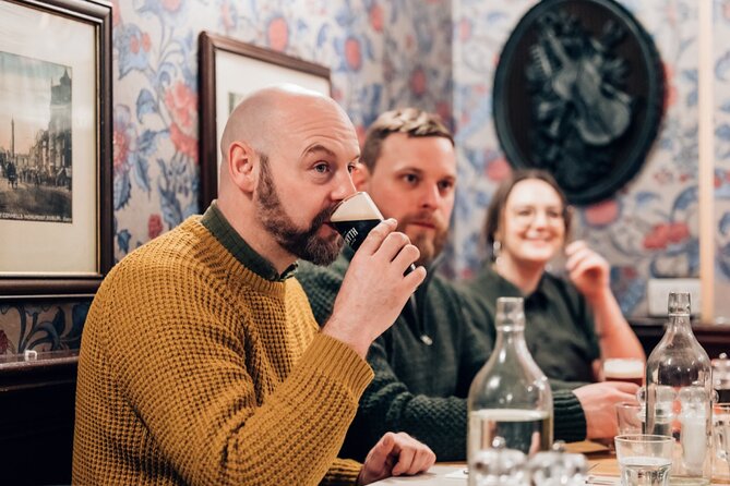 Dublin Storytelling Pub Tour - 3 stops, drinks & local snacks - Who this Dublin pub storytelling tour suits best