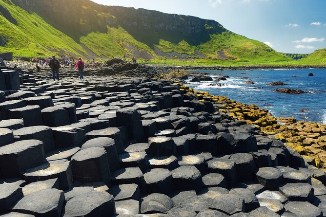 Dublin to Belfast, Dunluce Castle and Giant's Causeway Day Tour - Belfast morning: City Hall walk plus real free time