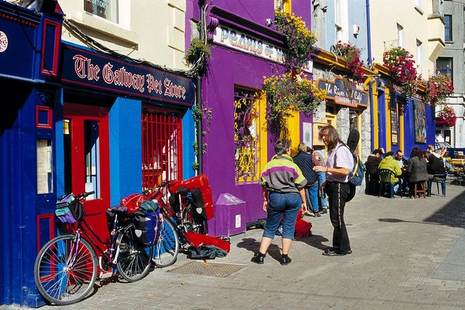 Dublin to Cliffs of Moher, Burren, Wild Atlantic Way, Galway Tour - The Kissing Corner of Ennistymon: why driver skill becomes part of the show