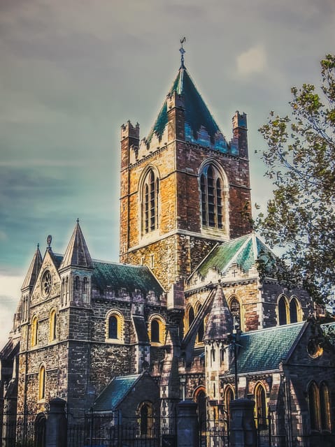 Dublin Walking Tour: Top 10 highlights - Christ Church Cathedral: seeing religious Dublin from the outside