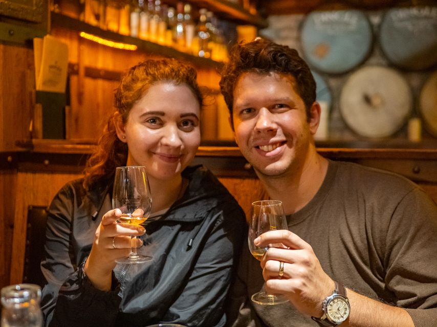 Dublin: Whiskey Tasting Tour - Starting at The Lincoln’s Inn, a smart place to begin in central Dublin