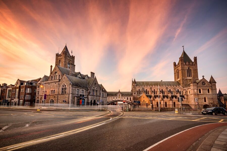 Eco Bike Tour of Dublin City Top Attractions and Nature - The 2-hour route: Trinity College, Dublin Castle, Temple Bar, and St Stephen’s Green