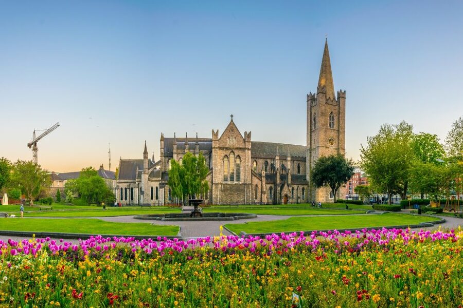 Eco Bike Tour of Dublin City Top Attractions and Nature - The 6-hour intensive option: Kilmainham Gaol and the War Memorial Gardens near Phoenix Park