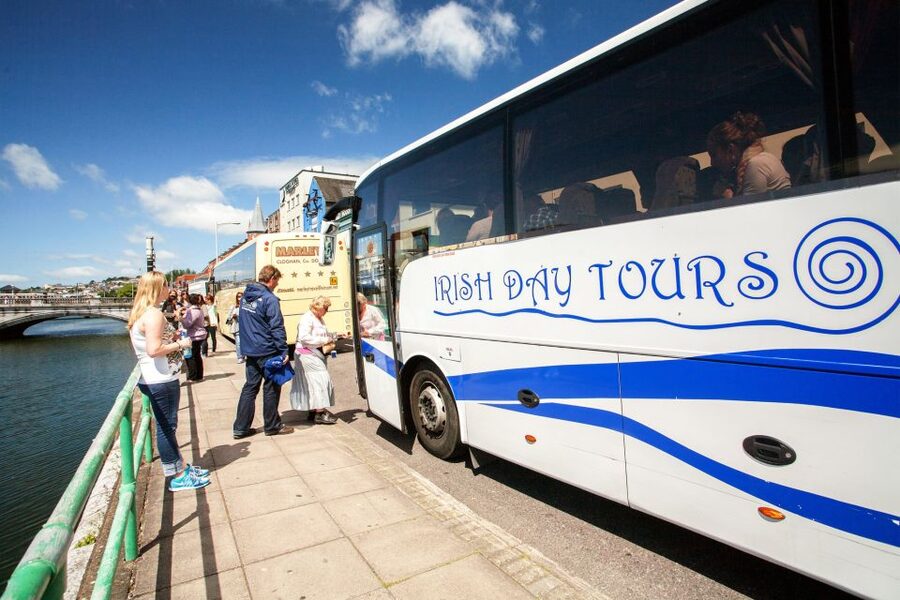 From Dublin: Blarney, Rock of Cashel and Cahir Castles Tour - From Dublin to the Countryside: The Coach Ride You Actually Get Value From