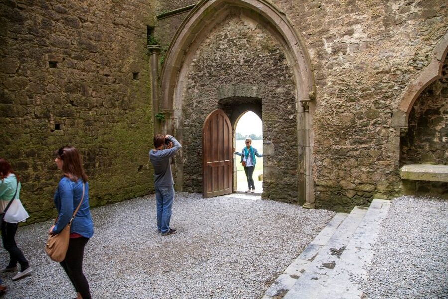 From Dublin: Blarney, Rock of Cashel and Cahir Castles Tour - Value for $96: Admissions Included, Lunch Left for You