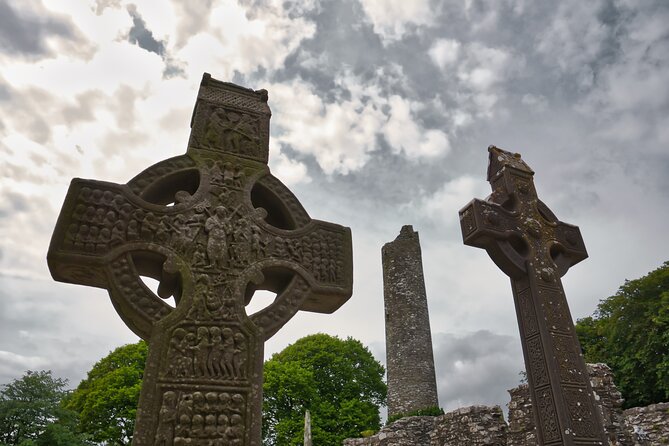 From Dublin: Private Tour to Hill of Tara, Trim Castle and more - Boyne Valley, Prehistory to the Middle Ages, Chauffeured from Dublin