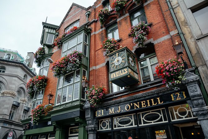 Full Coverage Dublin PRIVATE City Tour With Locals - Meeting at Molly Malone, Then Sliding Into Old Dublin