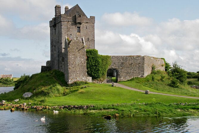 Full-Day Private Tour in West Coast of Ireland - The 14-hour rhythm: why this day feels full (and how to handle it)