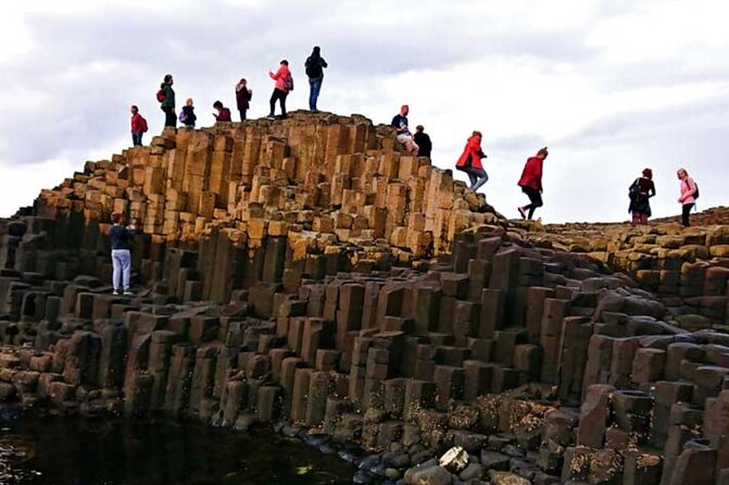 Giants Causeway with Private Chauffeur Day Tour from Dublin - What This Day Trip Is Like in Real Time