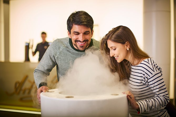 Guinness Storehouse Experience - Sample tasting and learning how to enjoy your pint