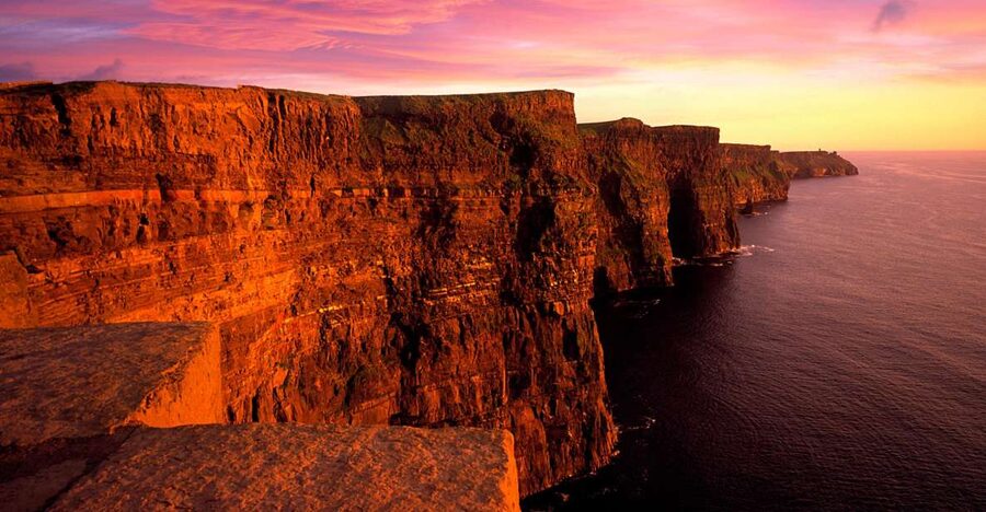 Ireland: 2 Day Wild Atlantic Way Tour - Cliffs of Moher timing and photo strategy (without losing your feet)