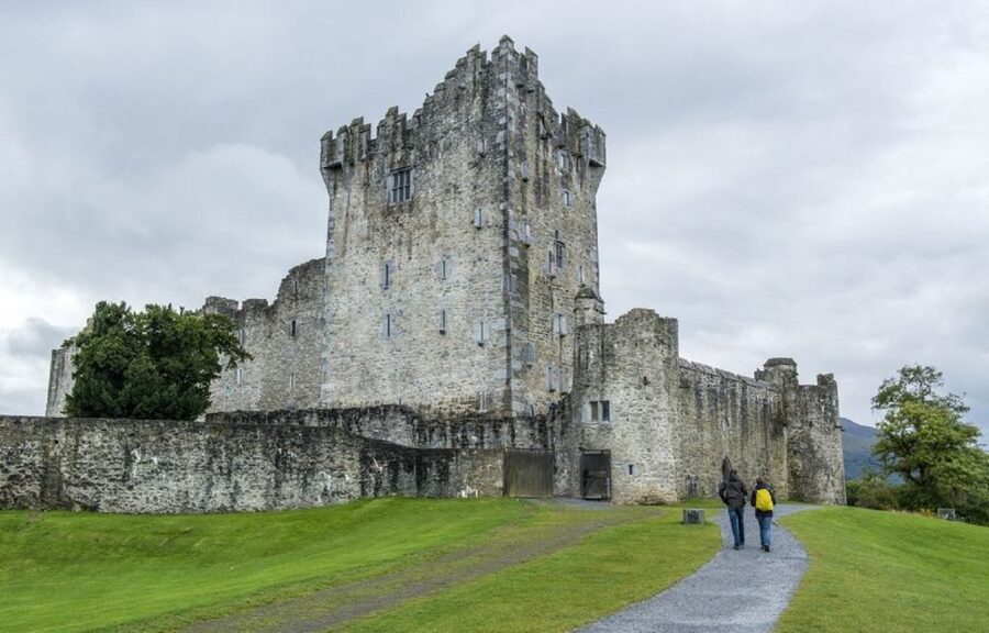 Ireland: 2 Day Wild Atlantic Way Tour - Optional horseback rides: a nice choice, not a requirement