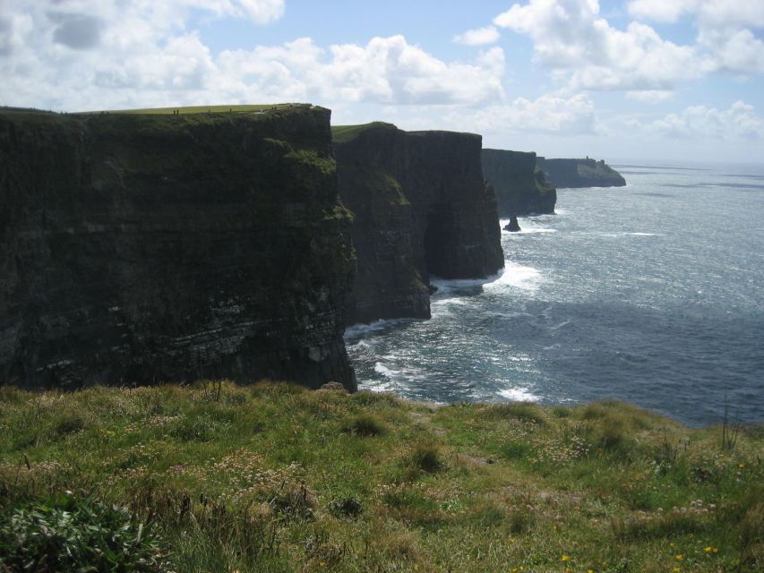 Ireland: 3-Day West Coast Explorer Tour - Galway stays: en-suite rooms, breakfast, and the walk to dinner