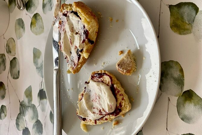 Irish Baking Class: Granny's Apple Cake, Traditional Scones - Who this class is best for in Dublin