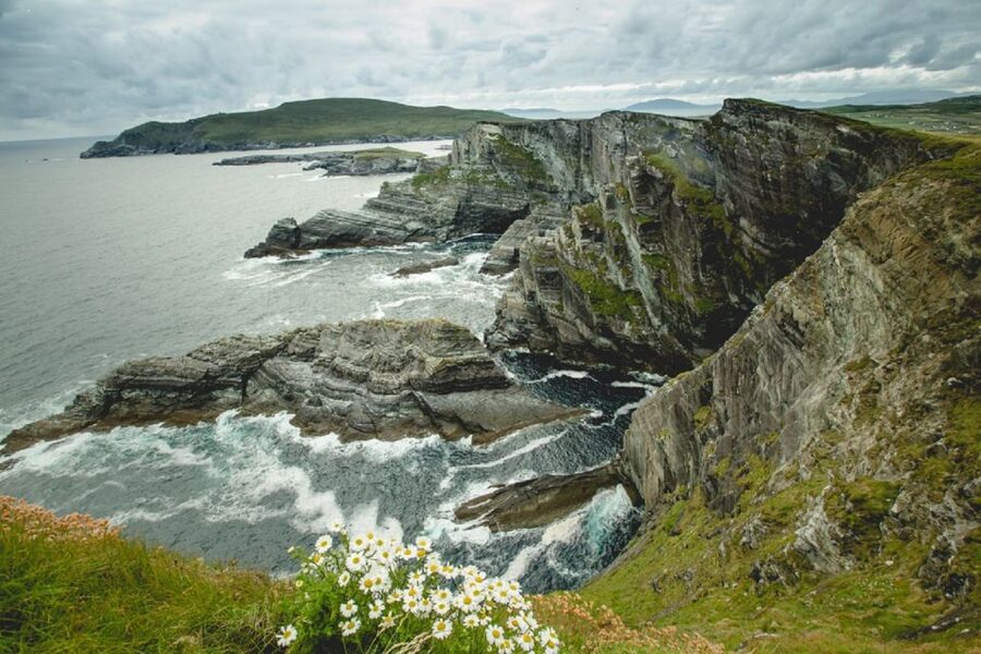 Kerry: Full-Day Tour from Dublin - Inch Beach: a famous walk on the Atlantic