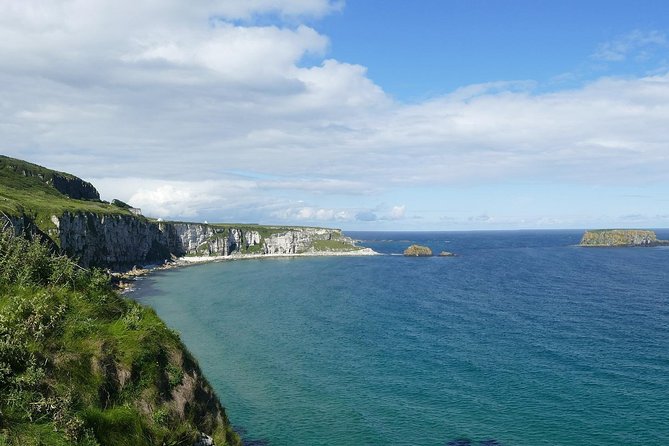 Northern Ireland Including Giant's Causeway Rail Tour from Dublin - Optional Carrick-a-Rede rope bridge, and how to decide on the spot