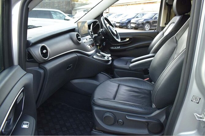 Private Dublin Airport Transfer to & from Belfast City - Service quality you can feel: communication and caring chauffeurs