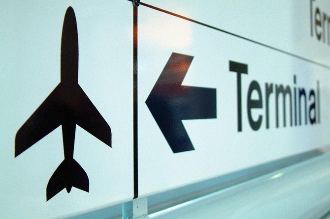 Private Dublin Arrival Transfer - Airport to Hotel / Accommodation - The ride into central Dublin: quick, private, luggage-friendly