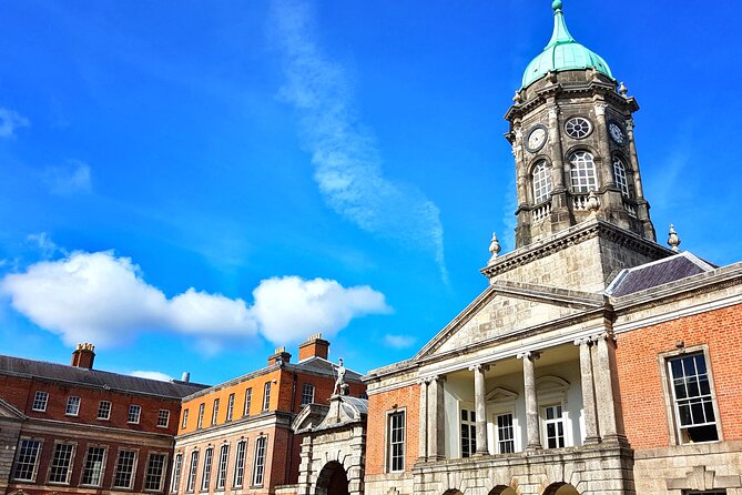 Private Fantastic Walking Tour of Dublin - Ha’Penny Bridge: A Short Stop With Long Photo Potential