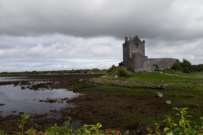 Scogliere di moher e Galway in italiano - Galway in 1 ora e 30 minuti: città piccola, ritmo alto