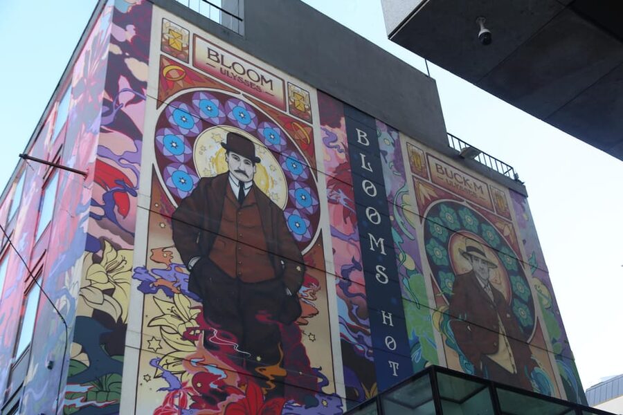 Street Art Walking Tour - The Icon Factory and The Icon Walk: spotting the street art logic