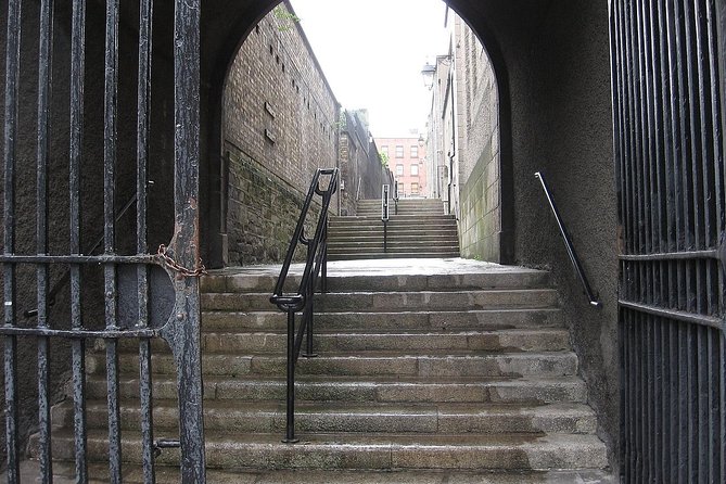 The Best of Dublin - Highlights and Hidden Corners - Great Shopping and Historic Streets: How to Spot What Matters
