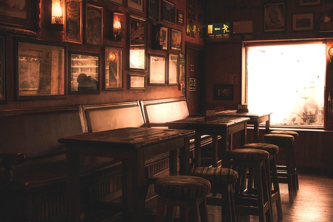 The Black Experience Pub Tour - Price and timing: $23.15 and a late start that makes sense