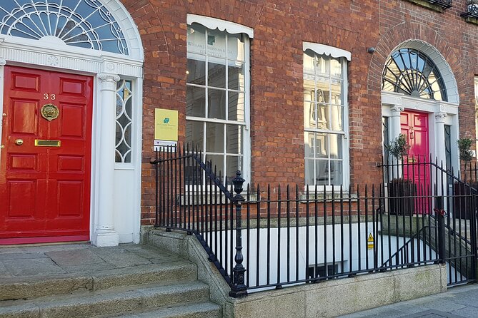 The Dublin Private Walking Tour - College Green and Trinity College: civic Dublin plus the best kind of break