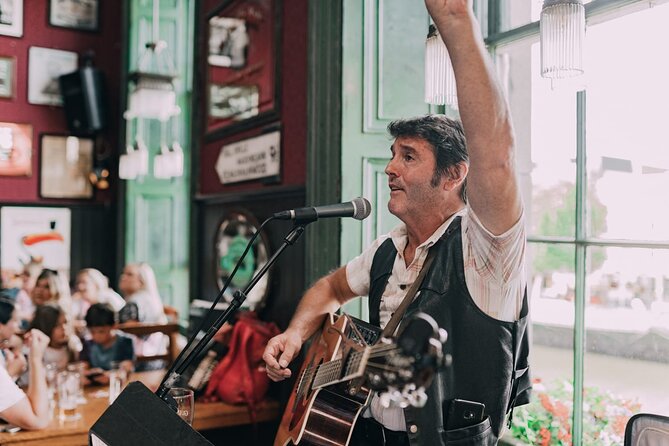 The Irish Dance Party in Dublin - The 3 to 5 pm flow: live singing, short dance sets, then group lessons