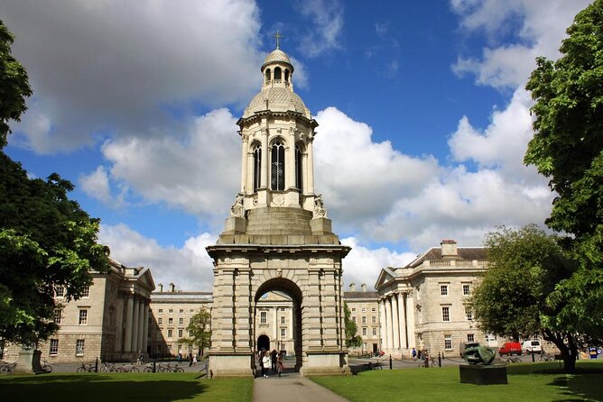 Trinity Trails: Guided Walking Tour of Trinity College - Key highlights in 45 minutes